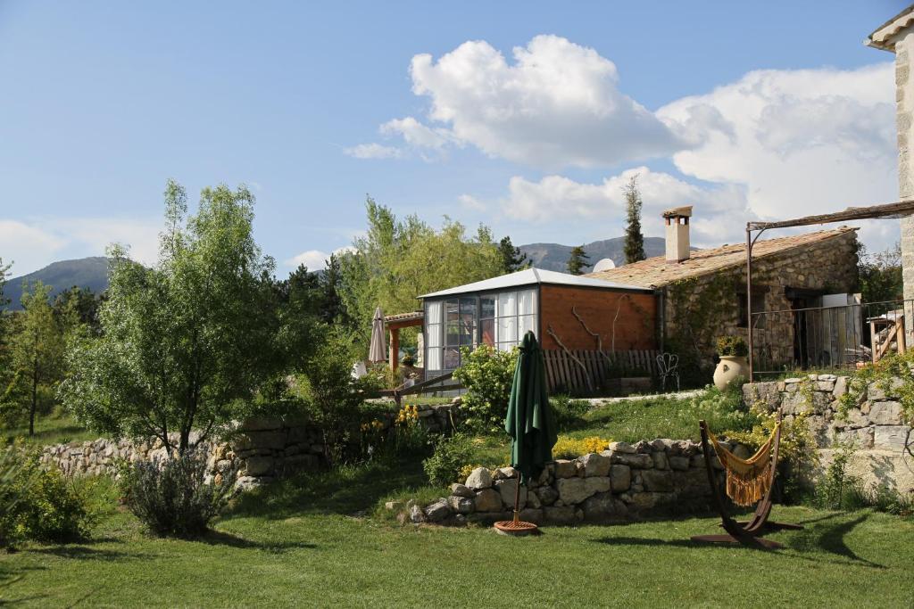 Hotel Les Hauts De L'Escoulaou Castellane Zimmer foto